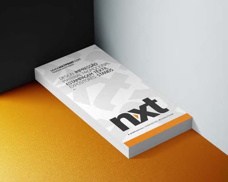 Pilha de flyers NXTPrint